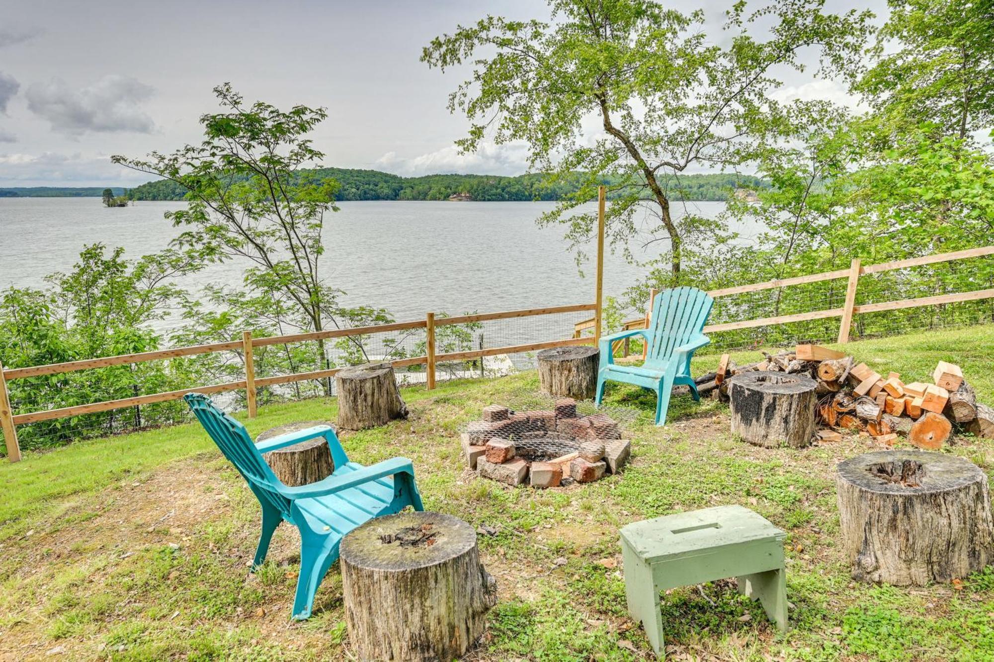 Fox Berry Hill - Lakefront With Dock, Launch & Hot Tub Waverly Buitenkant foto