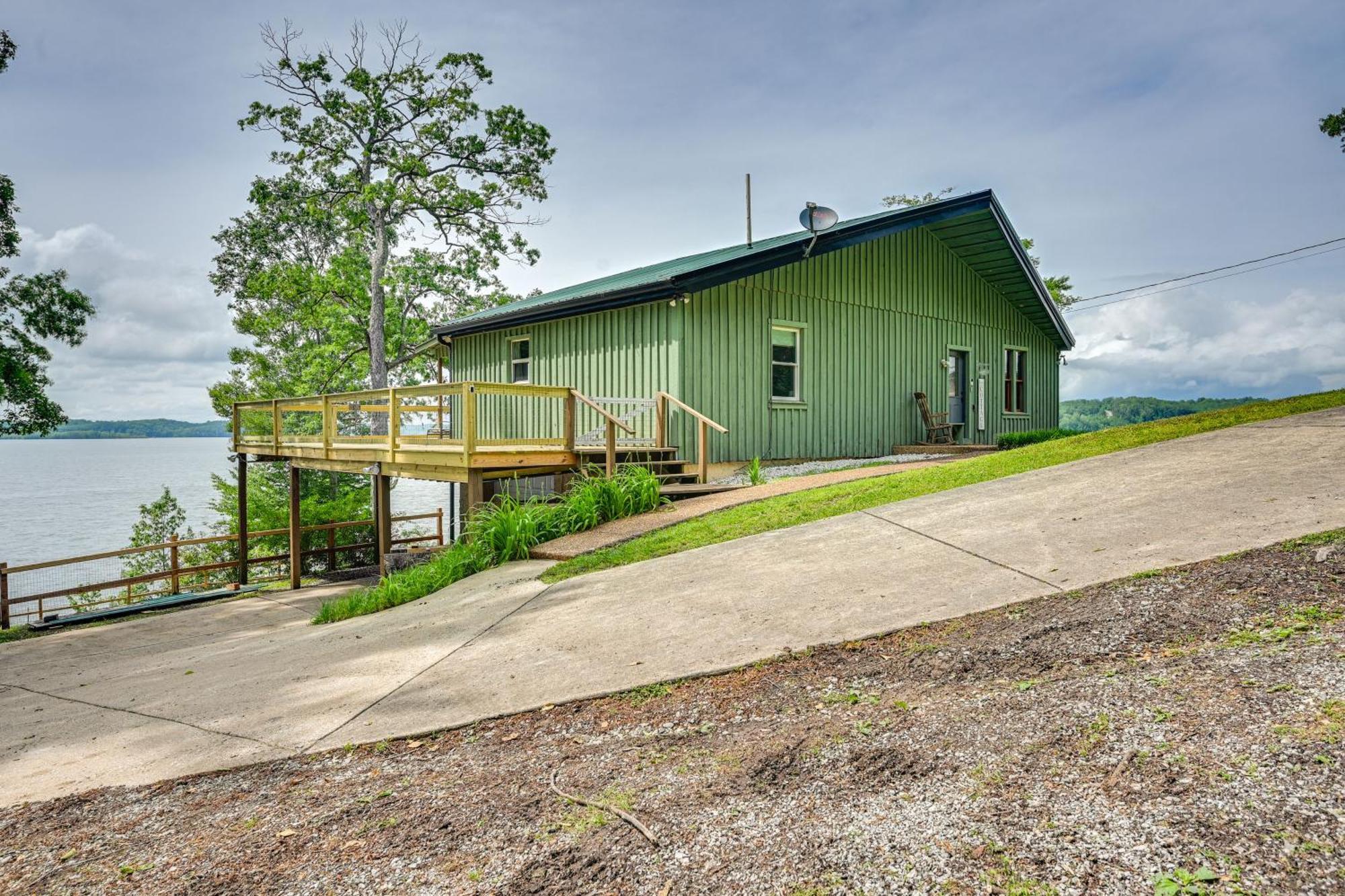 Fox Berry Hill - Lakefront With Dock, Launch & Hot Tub Waverly Buitenkant foto