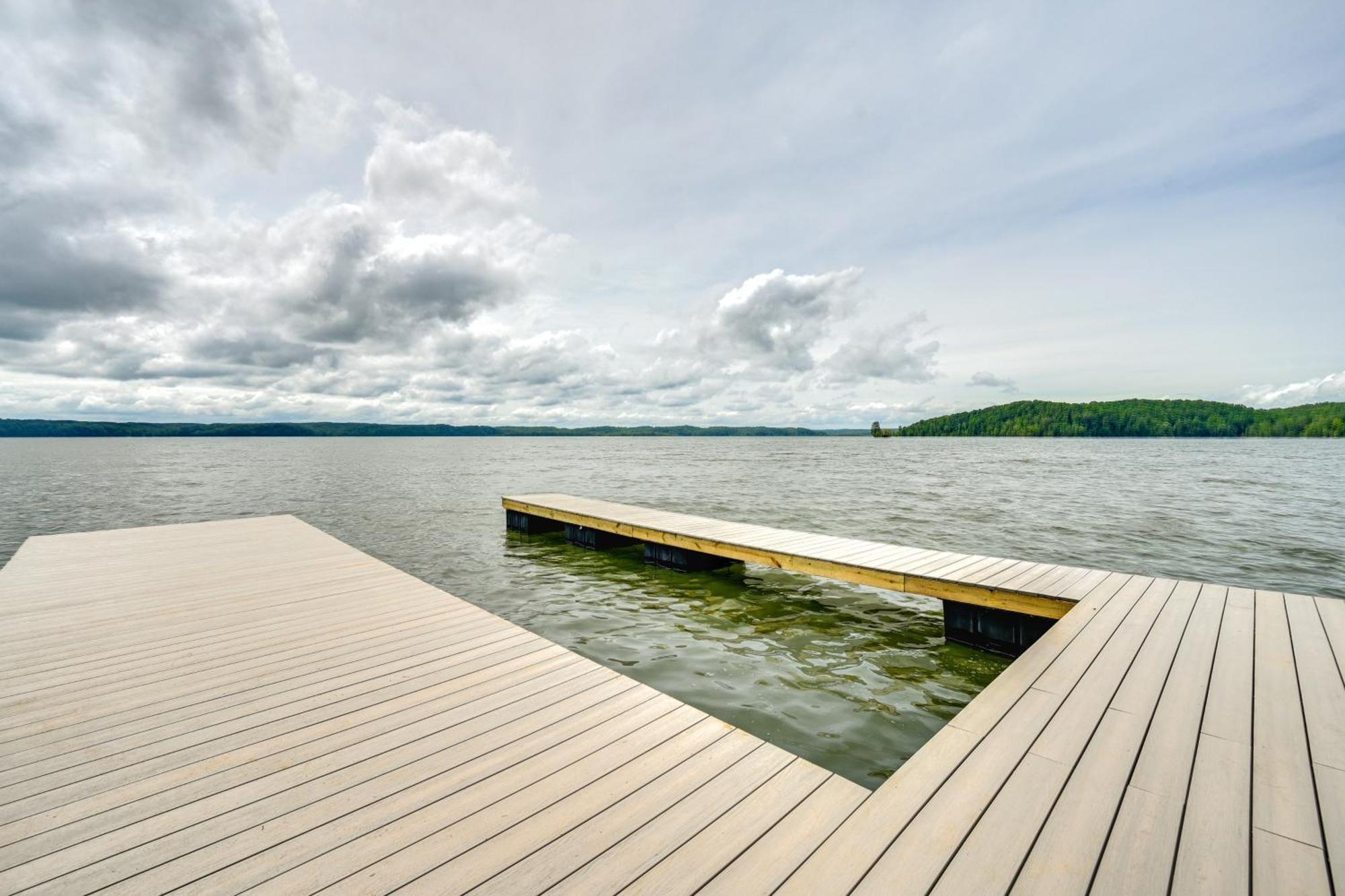 Fox Berry Hill - Lakefront With Dock, Launch & Hot Tub Waverly Buitenkant foto