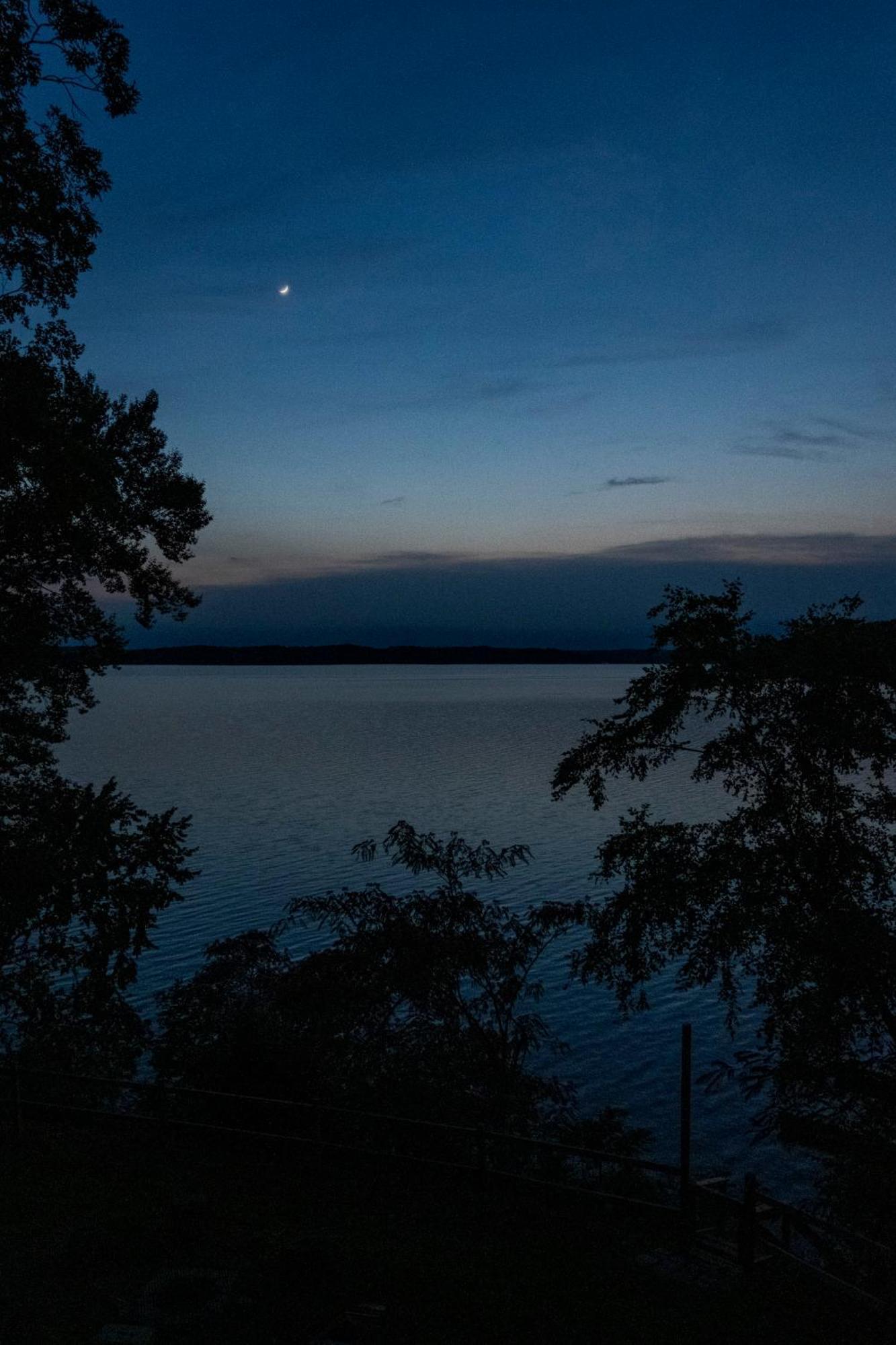 Fox Berry Hill - Lakefront With Dock, Launch & Hot Tub Waverly Buitenkant foto