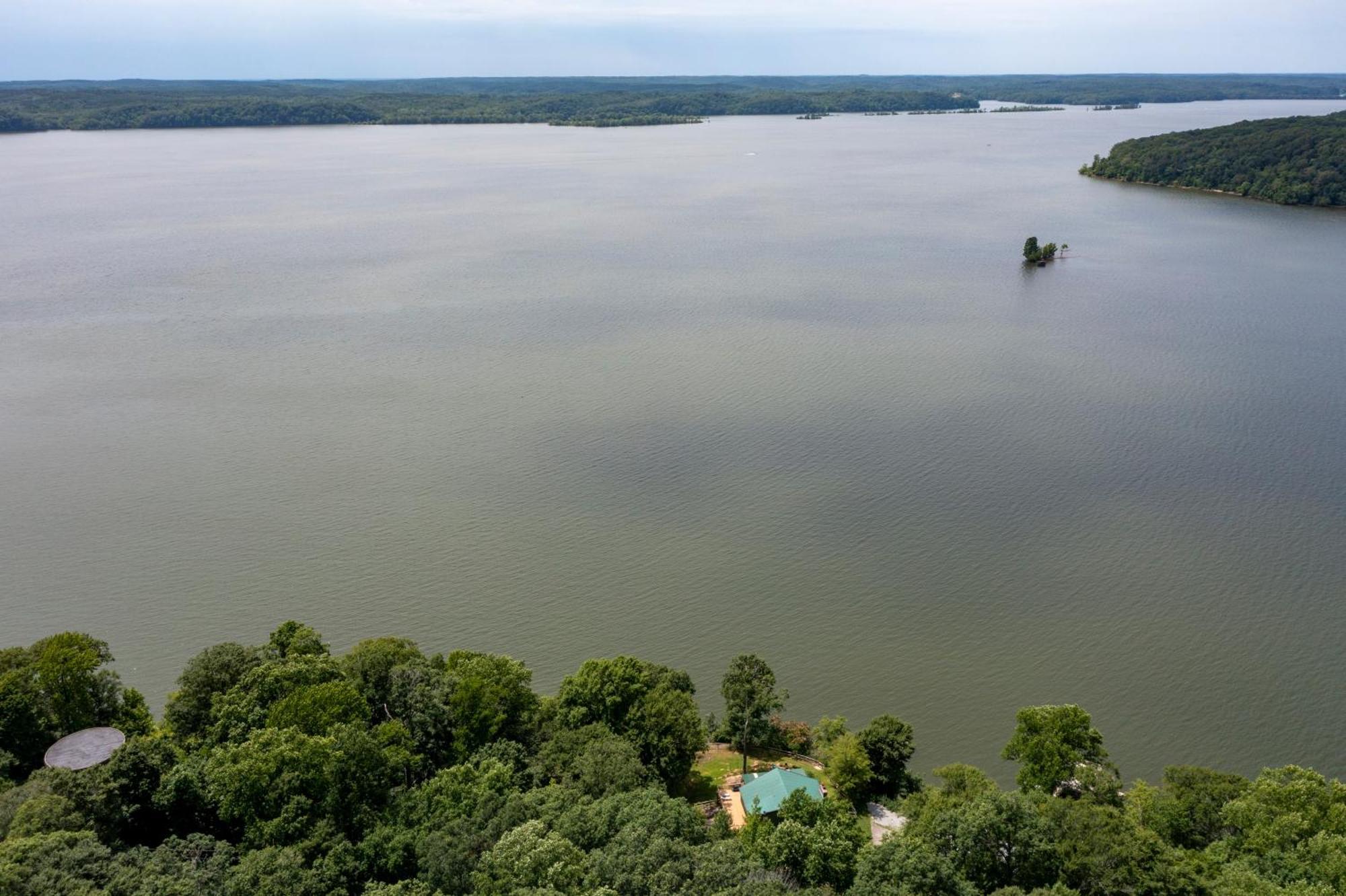 Fox Berry Hill - Lakefront With Dock, Launch & Hot Tub Waverly Buitenkant foto